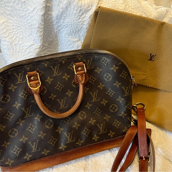 Louis Vuitton Bags Authentic Vintage Louis Vuitton Monogram Alma Pm